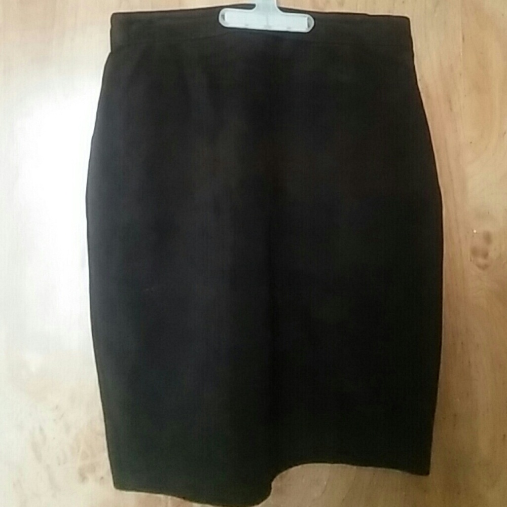 Leather skirt
